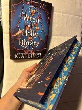 Deluxe edition. The wren in the Holly library. Linde